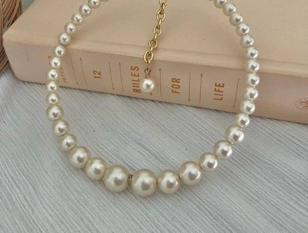 American Vintage Vintage “Ligeia” Ivory Wire Pearl Choker Structured Gold Classic Femme Bridal