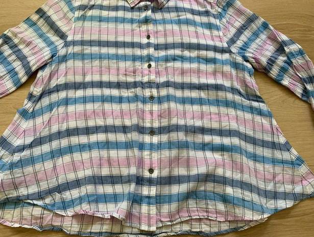 Lou & grey NWOT  plaid button down shirt sizeS