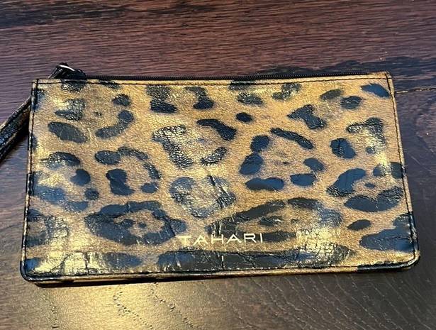 Tahari  Women’s Leopard Animal Print Wristlet