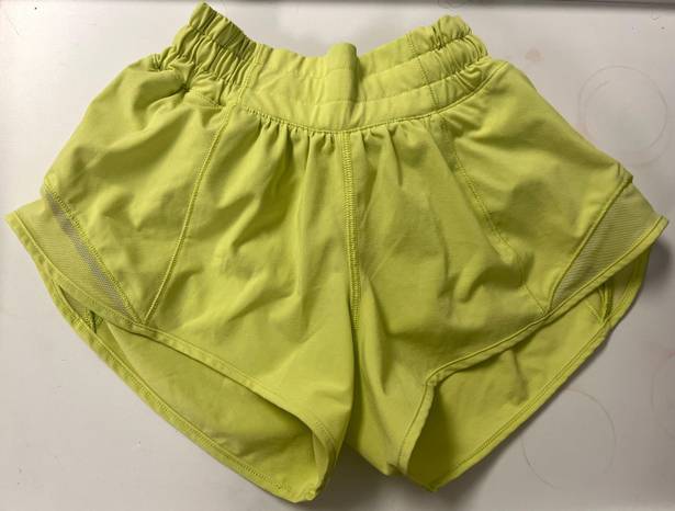 Lululemon Hotty Hot Short 2.5”