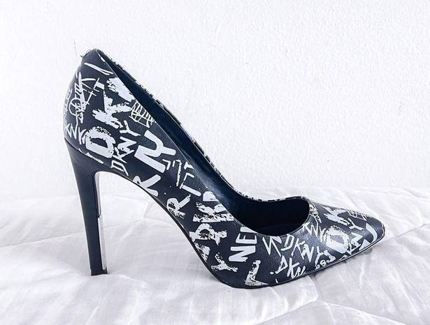 DKNY  Women's Gwen Graffiti Black and White High Heels size 11M