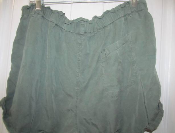 Aerie size Xl paperback shorts