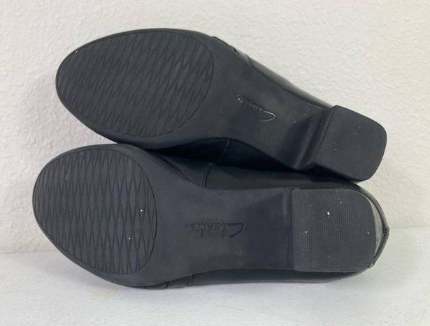 Clarks  Clogs Heels Women's Size 9 Black Comfortable Slip-On Footwear Business