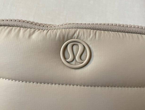 Lululemon Everywhere Large Belt Bag 2L Wunder Puff - Trench