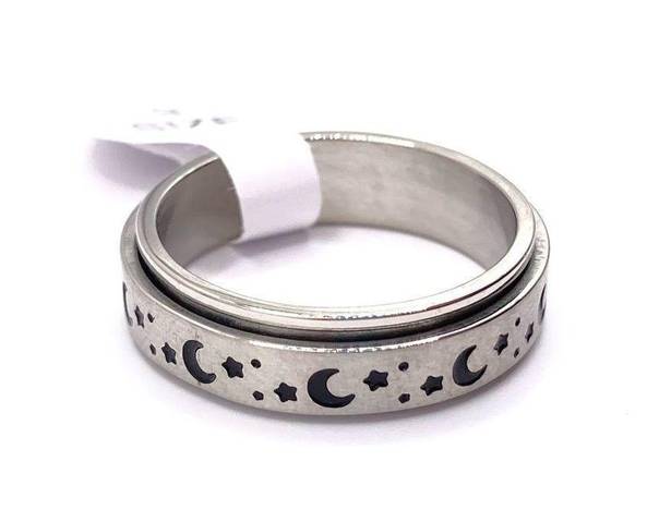 The Moon NWT Stainless steel and star fidget spinner ring size 9