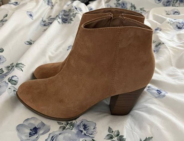 Old Navy Mini Booties 