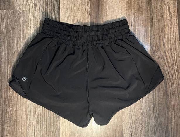 Lululemon Hotty Hot High-Rise Lined Shorts 2.5”