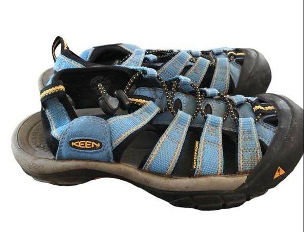 Keen  Women's Newport H2 Hiking Blue Water Sandals Size 6 Washable Outdoors