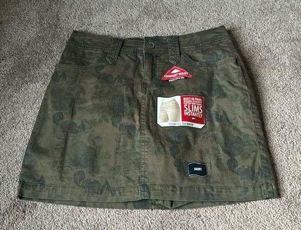 St. John’s Bay St John Bay Green Camo Skort SIZE 4P