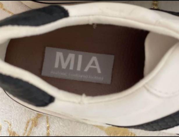 MIA Alta Sneakers - Black & white Size 7.5