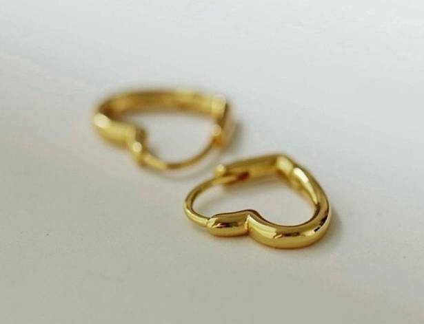 Love Heart Stud Earrings for Women Simple Style Gold