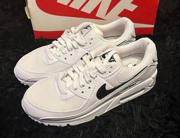 Nike  air max 90 white black shoes sneakers women’s 7.5 new