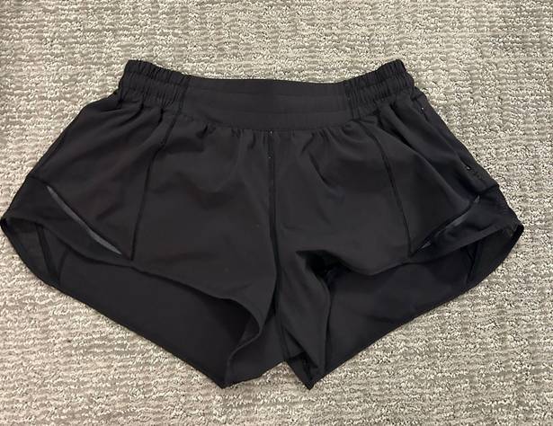 Lululemon Hotty Hot Short 2.5”