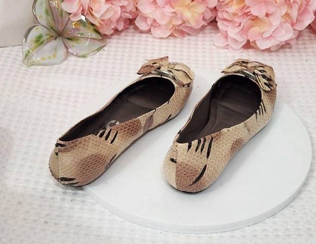 DKNY  Bianca Snake Embossed Buckle Ribbon Round Toes Flats Size 7.5