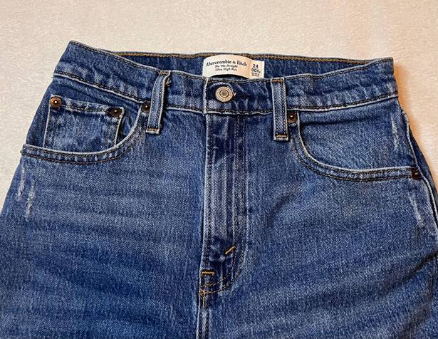 Abercrombie & Fitch  90’s straight ultra high-rise jeans