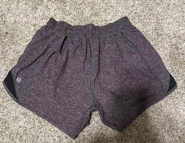 Lululemon  Hotty Hot Low Rise Lined Short 4”