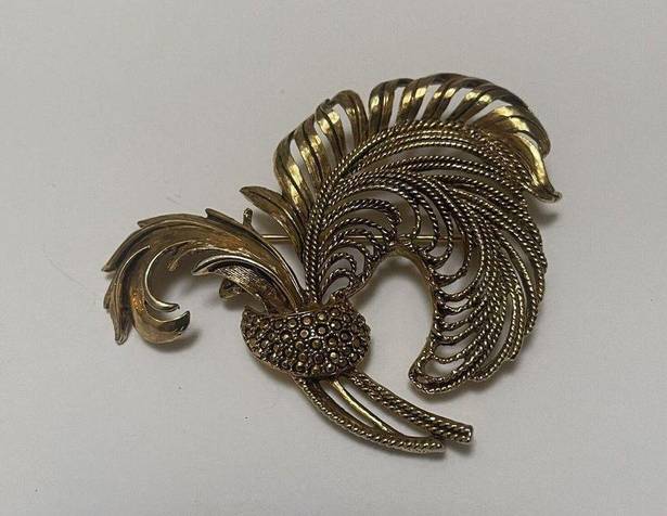 Oscar de la Renta Beautiful Vintage Signed Oscar Brooch Pin Gold Tone Feathers - 