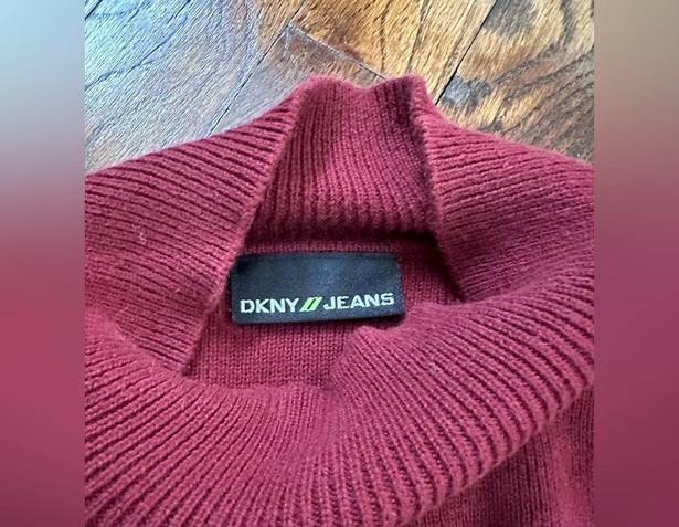 DKNY  Jeans Crew Neck Sweater S/M