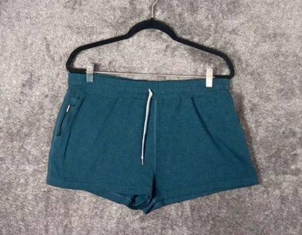 Vuori  women's running shorts size large