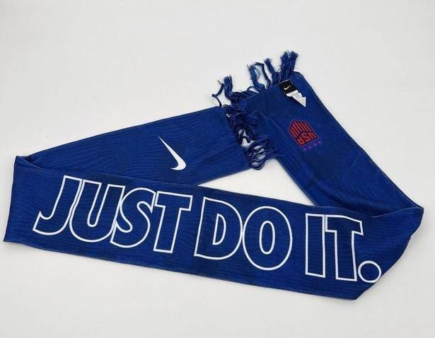 Nike USWNT Local Verbiage  Soccer Scarf A-21591