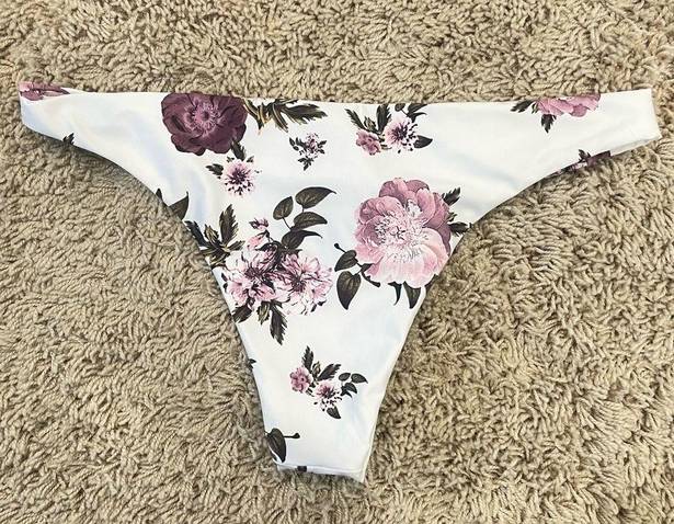 Agua Bendita  Floral Bikini Size Small