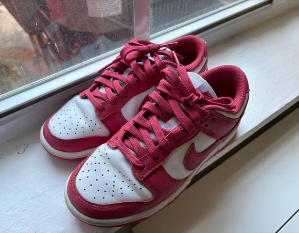 Nike Women’s Dunk Low Sneakers