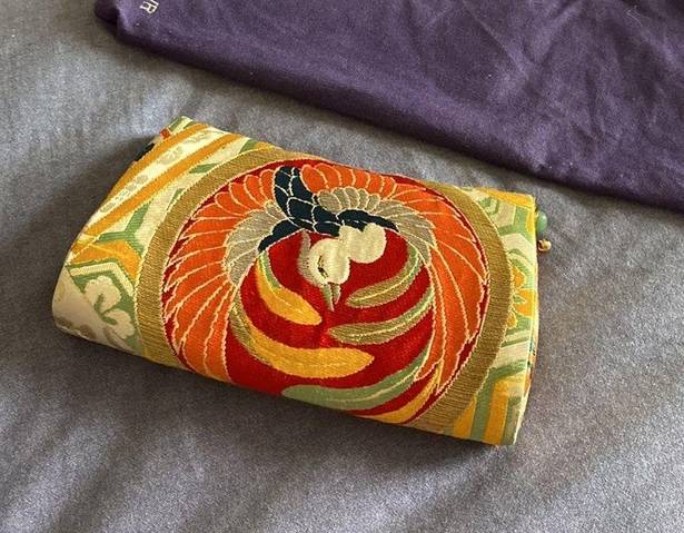 Natori  embroidered clutch bag