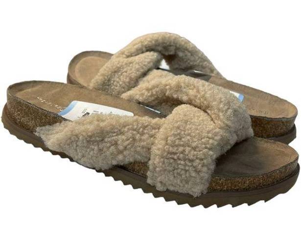 Treasure & Bond  Davina Cream Faux Sherpa Open Toe Slip On Sandals Size 6