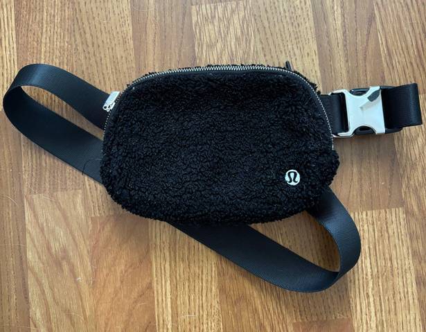 Lululemon Fuzzy Belt Bag