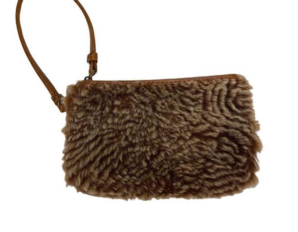 Patricia Nash  Piedmont Sherpa Tan Italian Leather Wristlet