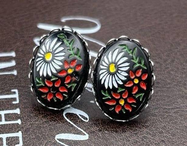 Daisy Vintage 1970s Black White  Red Floral Cabochon Stainless Steel Earrings