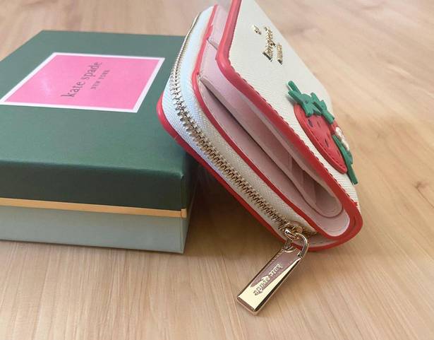 Kate Spade Strawberry Dreams Small Zip Around Bifold Wallet # KG653