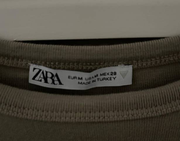 ZARA Cropped Tshirt