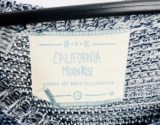 CALIFORNIA MOONRISE Gray‎ Fringe Poncho Sweater Size Large