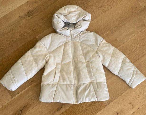 Guess  Lea Padded Jacket in Cream White