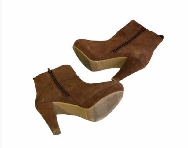 Eva & Zoe  Suede Heeled Boots Brown Size 6.5 Vintage Y2K Neutral Stealth Wealth