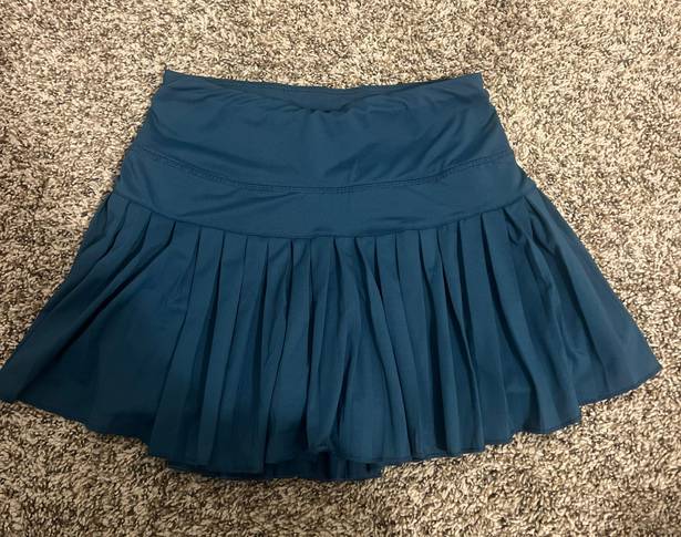 Gold Hinge Pleated Skirt