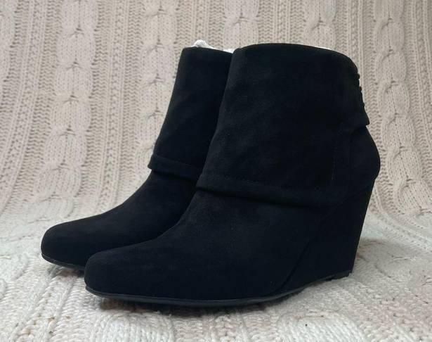 Jessica Simpson  REACA Women Pointed Toe Suede Wedge Bootie In Black