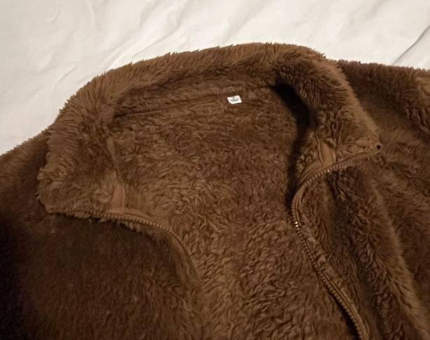 Uniqlo Fluffy  Brown Jacket