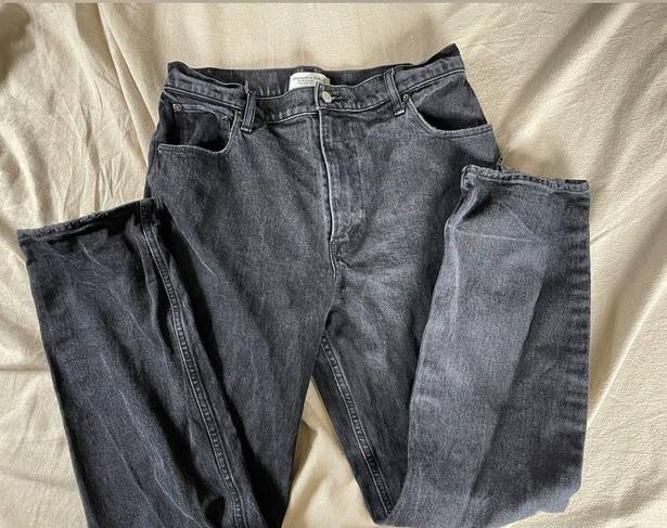 Abercrombie & Fitch  The 90’s Straight Ultra High Rise Black Denim Jeans