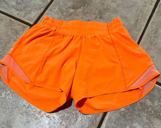 Lululemon Hotty Hot Shorts 4”