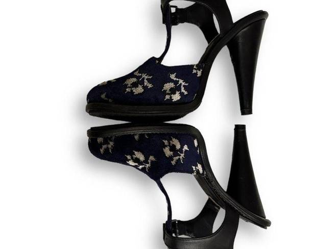 Opening Ceremony  Janette T-Strap Chunky Blue Black White Floral Heels | Sz 37