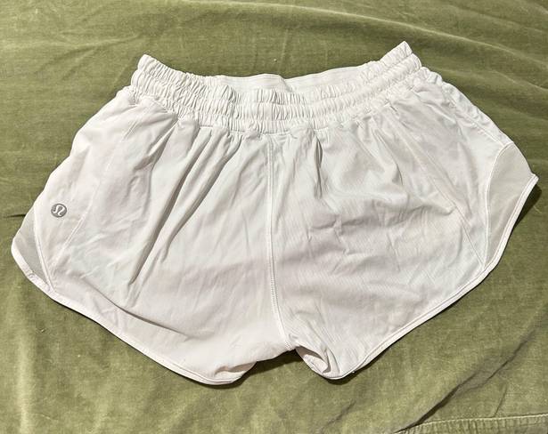 Lululemon White Hotty Hot Low Rise 2.5” Shorts