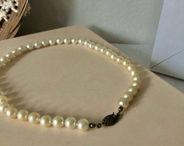 American Vintage Vintage “Sylvie” Pearl Hand Knotted Necklace Elegant Classic Style Minimal