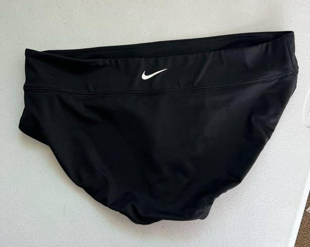 Nike Essential Full Bikini Bottom medium