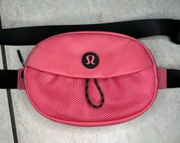 Lululemon  Pink Take‎ It On Belt Bag