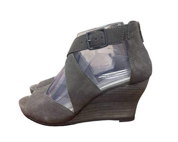 Eileen Fisher  Women’s Carole Wedge Sandals in Gray Leather Size 7.5