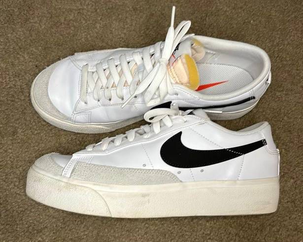 Nike Blazer Low Platform