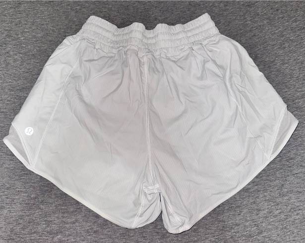 Lululemon Hotty Hot HR Shorts 4”