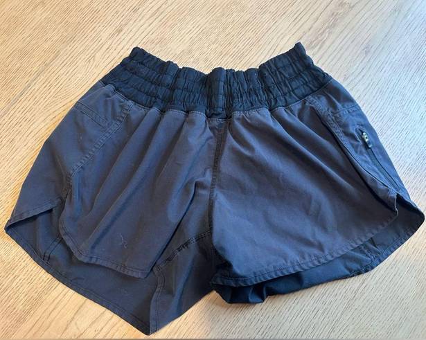 Lululemon  black shorts size 10